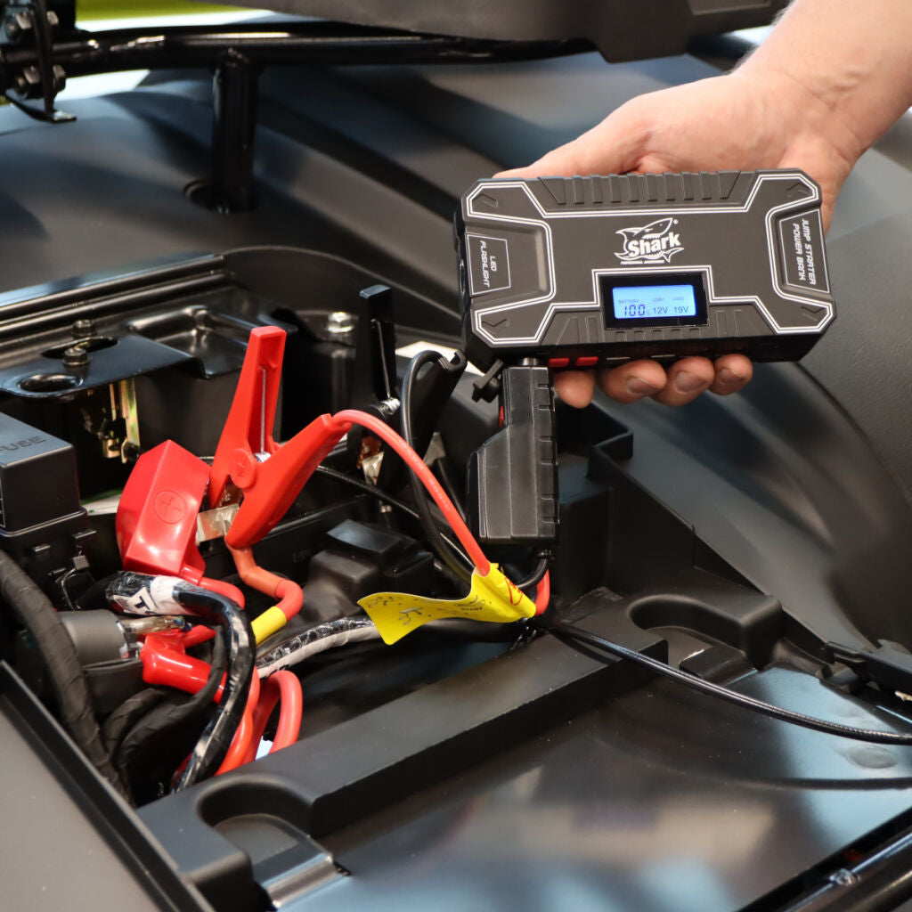 Power Bank SHARK Jump Starter EPS-400 12000 mAh cu Pornire Motor 500A - Booster Auto, Moto, ATV și UTV Premium